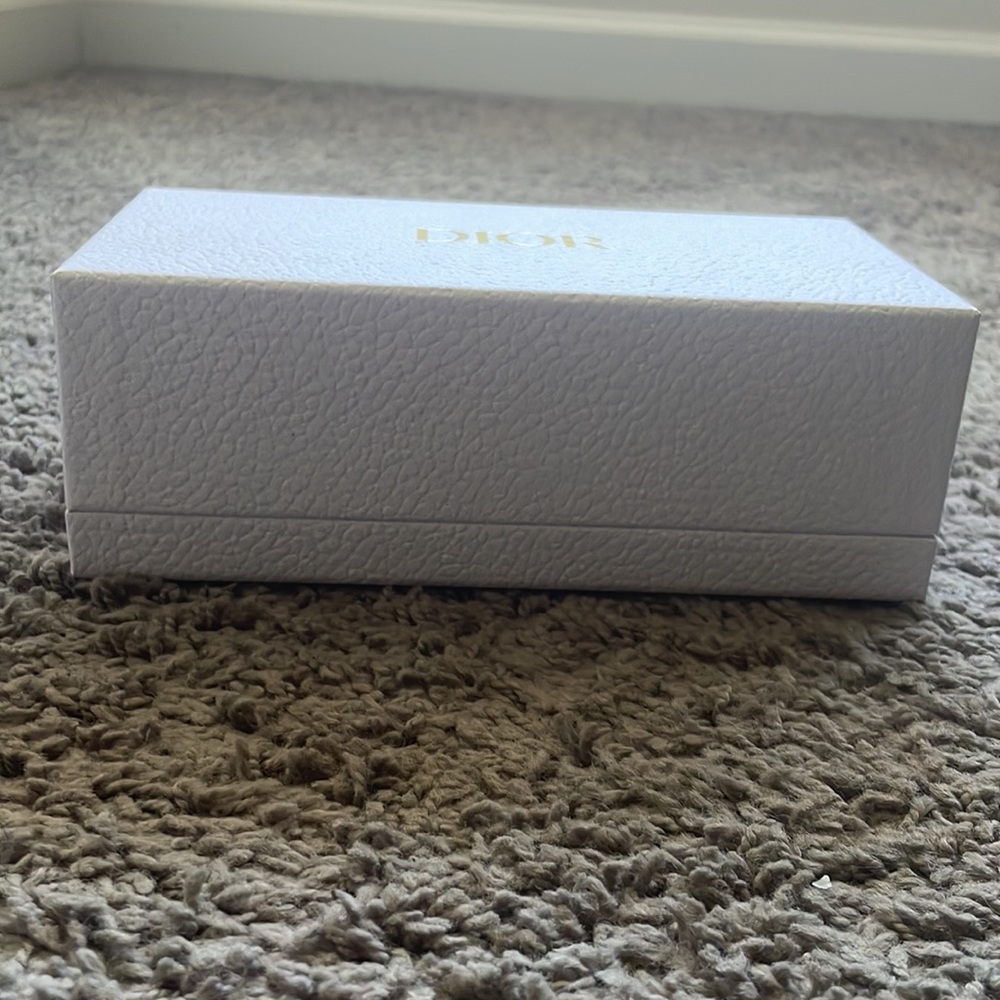 DIOR SUNGLASSES BOX - Picture 2 of 2